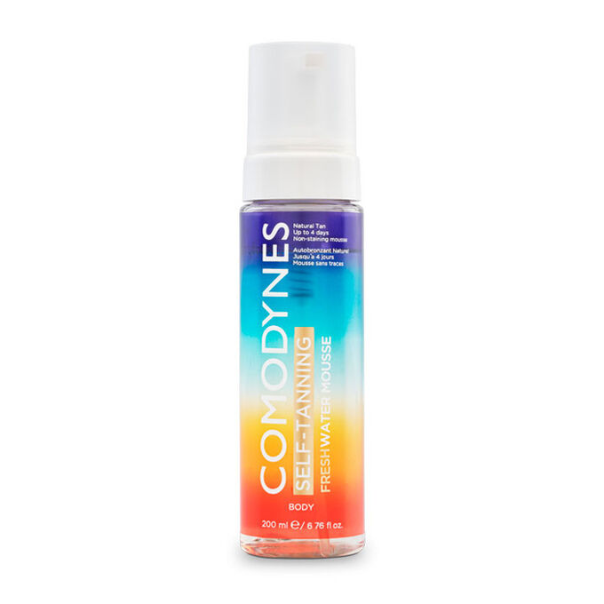 Lightweight tanning mousse by Comodynes for a golden glow